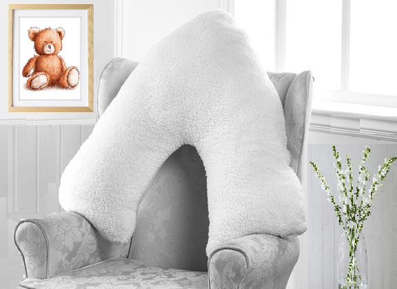 teddy bear v pillow